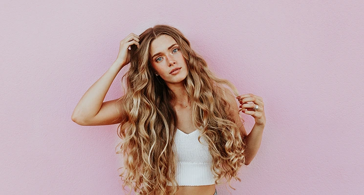 mujer-con-cabello-natural